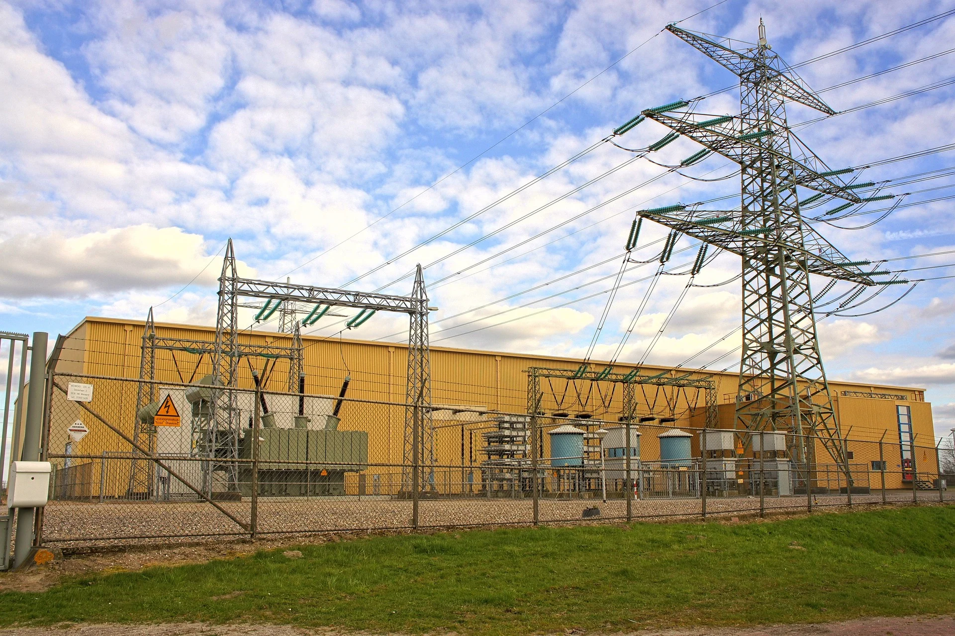 high voltage line